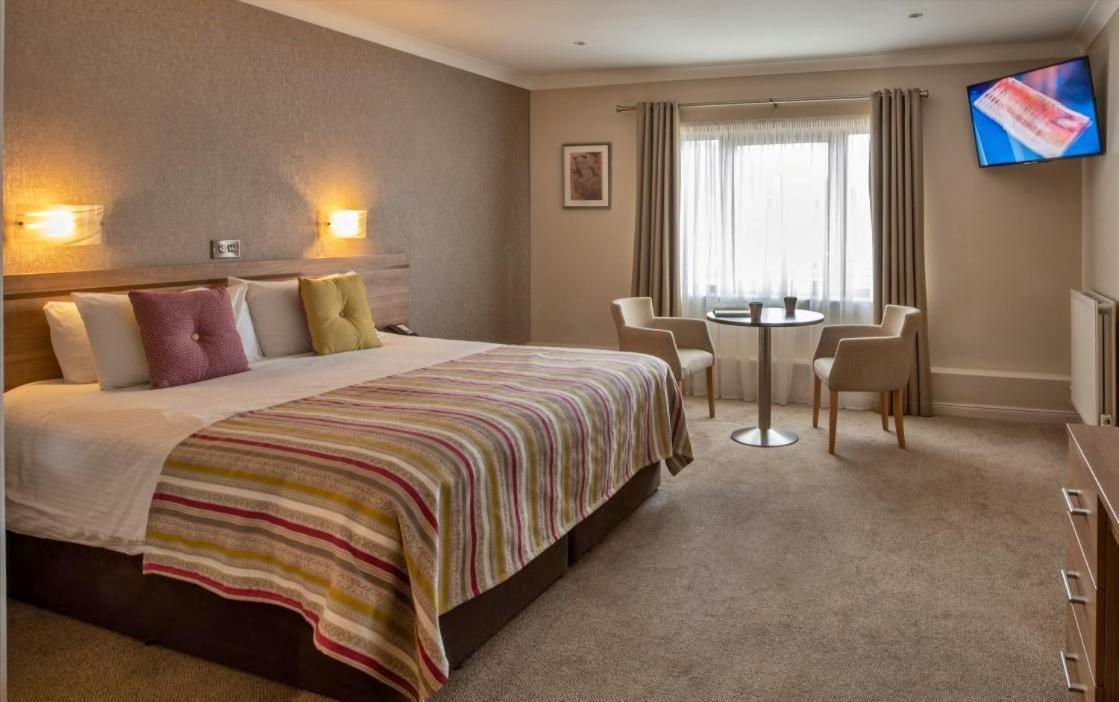 The Lodge Hotel Coleraine Eksteriør billede