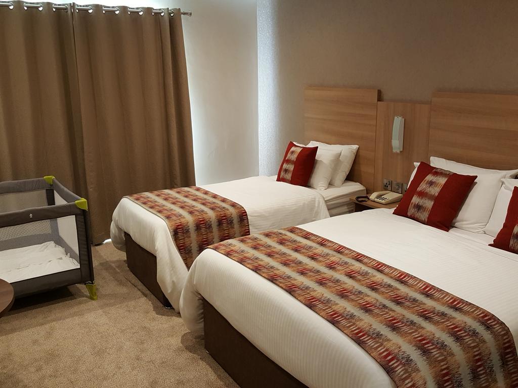 The Lodge Hotel Coleraine Eksteriør billede