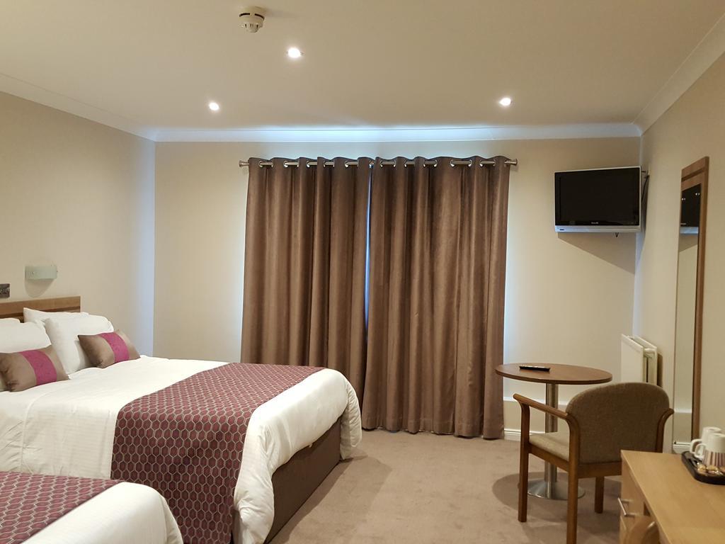 The Lodge Hotel Coleraine Eksteriør billede