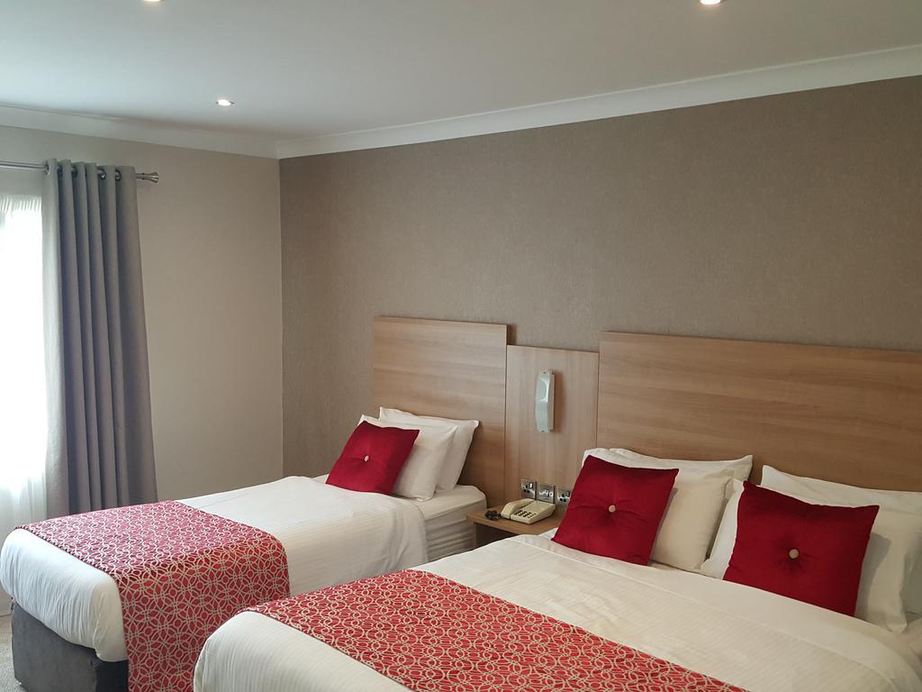 The Lodge Hotel Coleraine Eksteriør billede